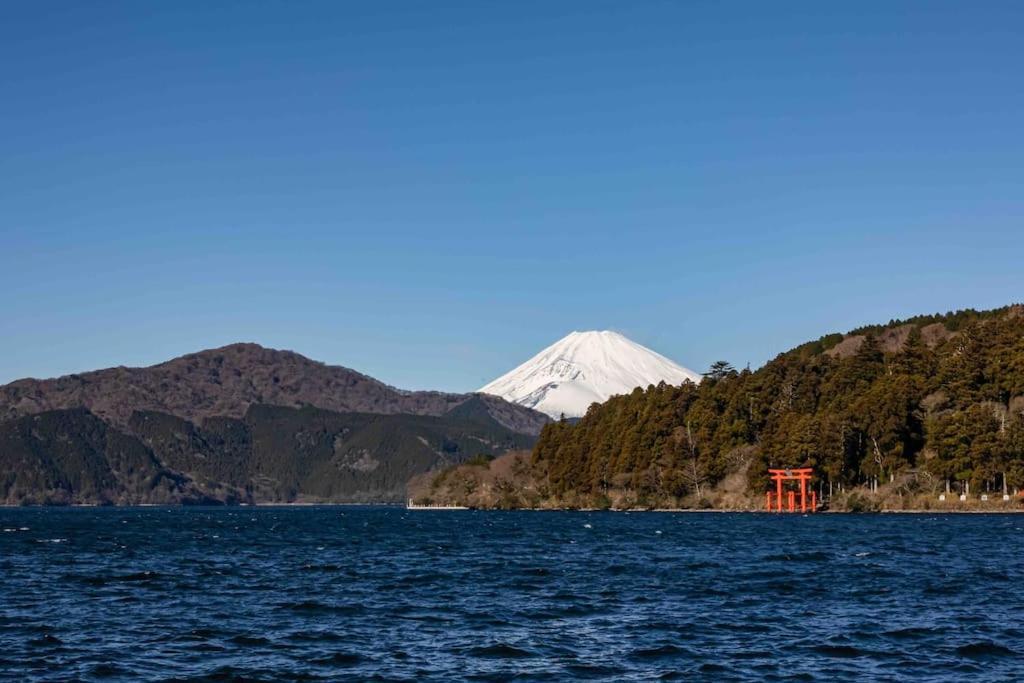 和 Modan a Oabya 箱根 神社 参拝 や 駅伝 観戦 箱根 観光 に 最適 a 芦ノ湖 Torii が Miea 海賊 船 Combini 徒歩 圏 201 Exterior foto